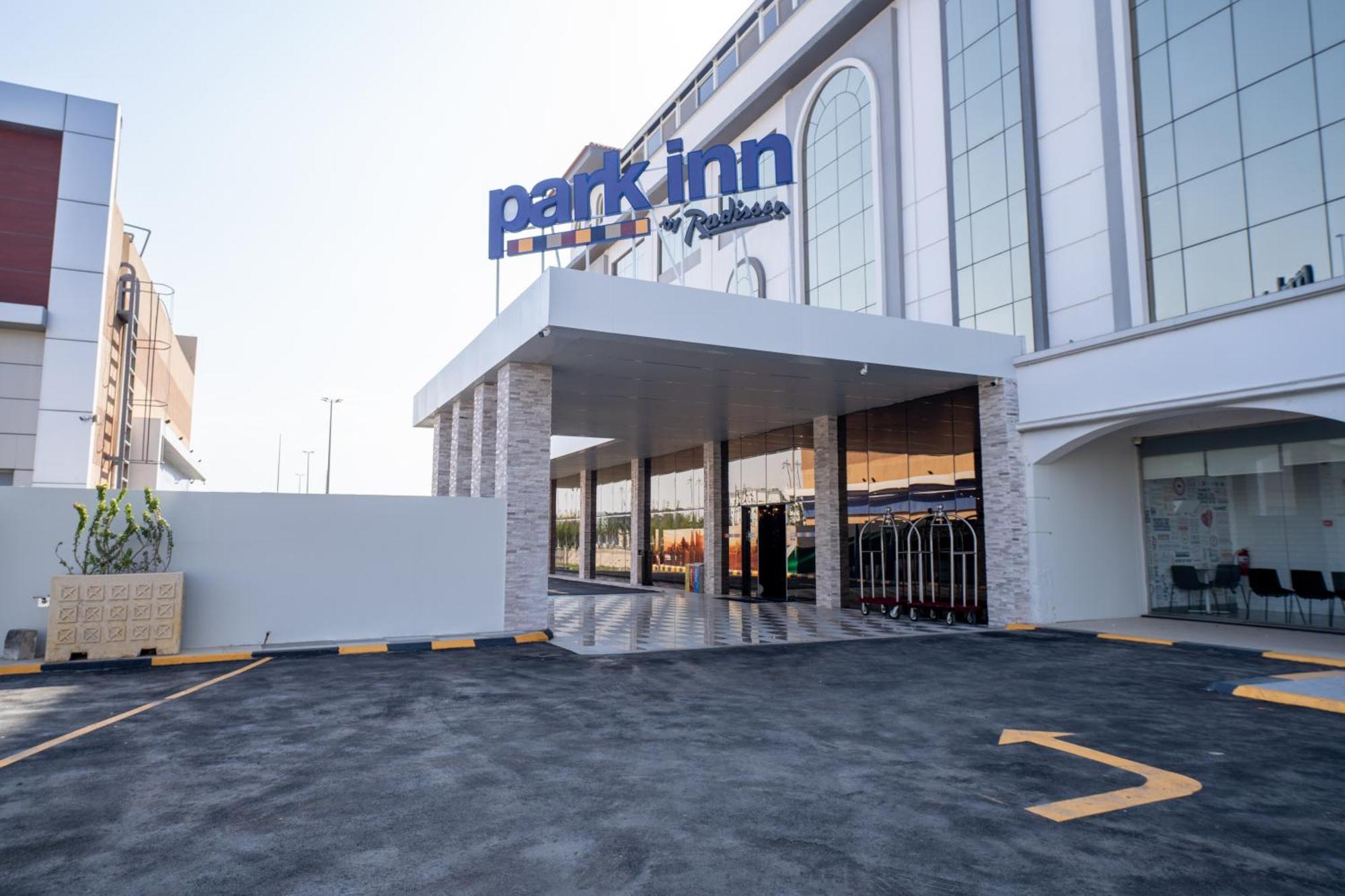 Park Inn By Radisson Najran Exterior photo