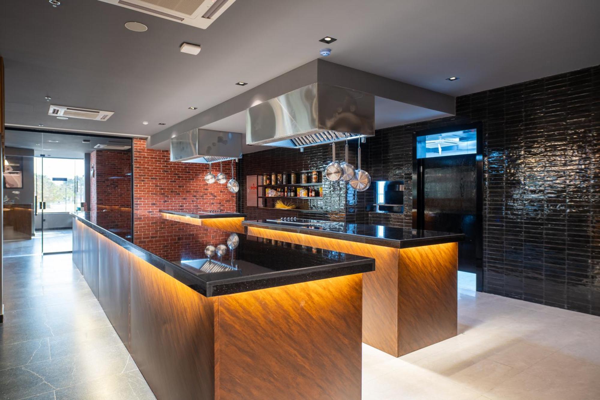 Park Inn By Radisson Najran Exterior photo