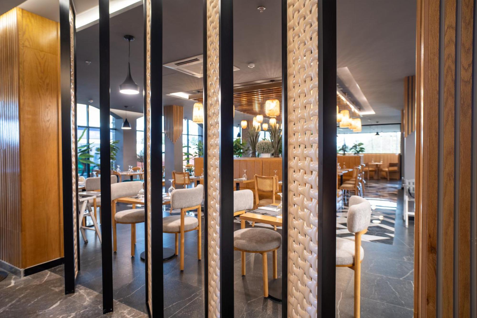 Park Inn By Radisson Najran Exterior photo