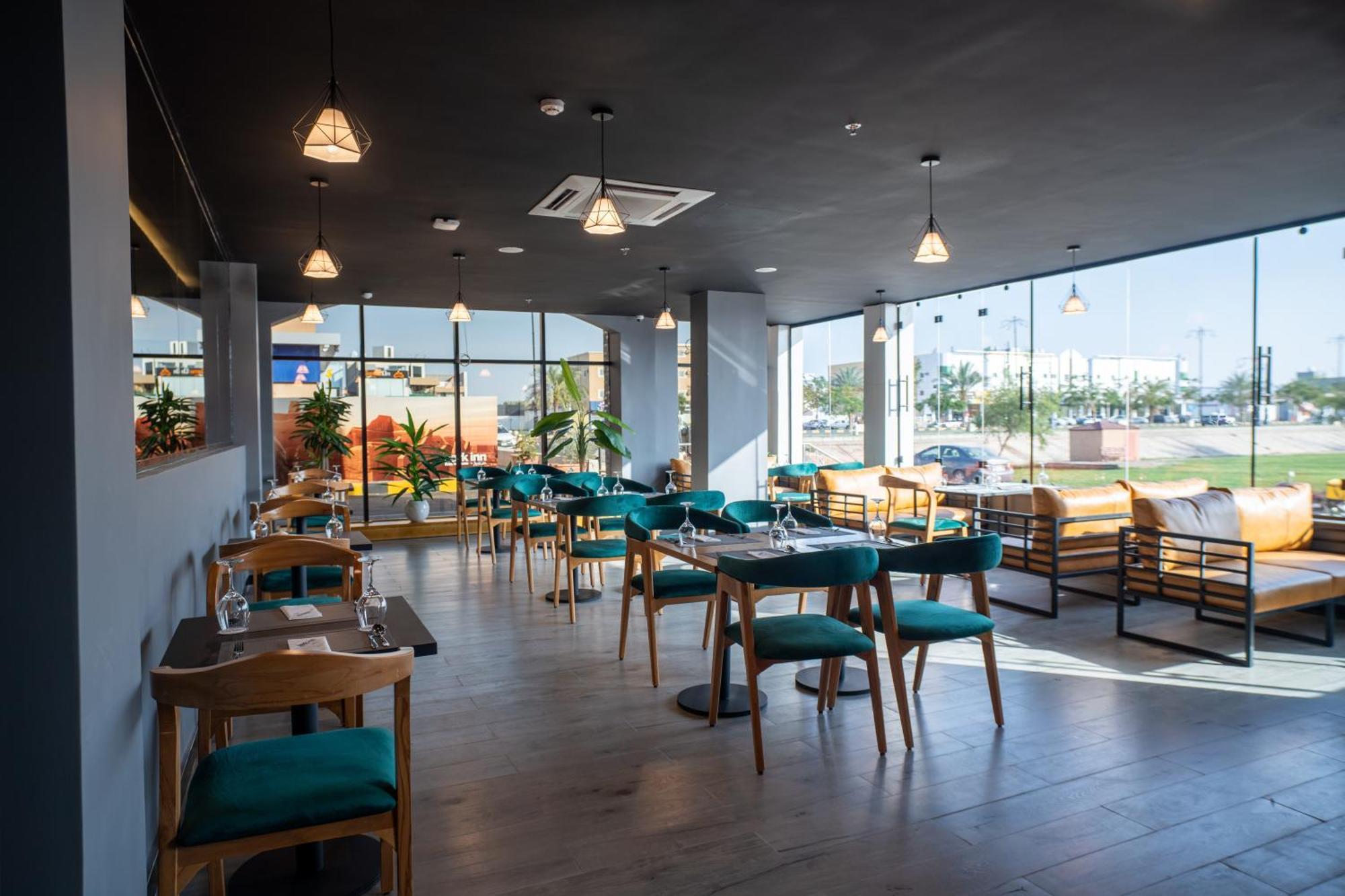 Park Inn By Radisson Najran Exterior photo